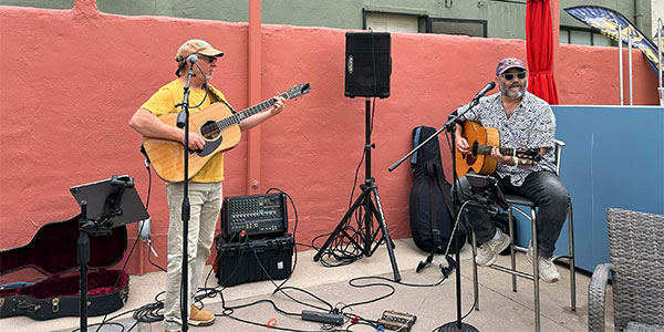 Live Music on Coasters Patio